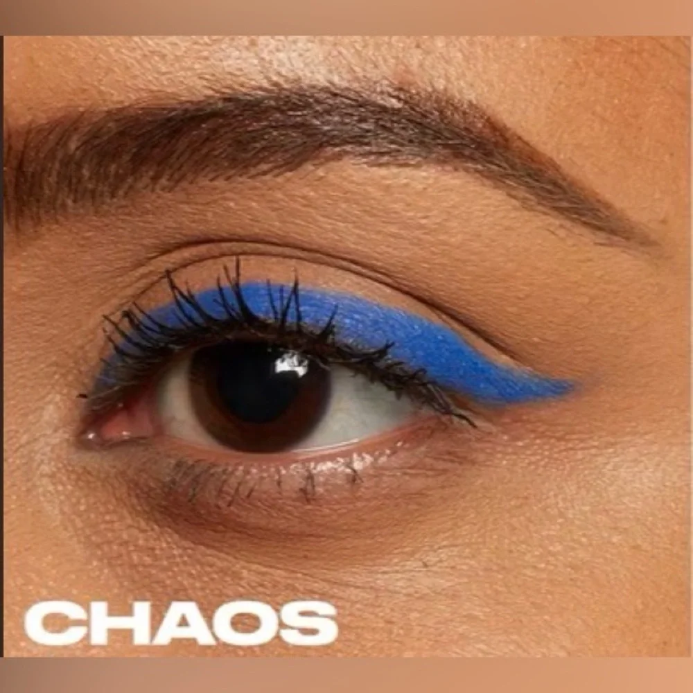 Urban Decay CHAOS Cobalt Blue Matte Eyeliner pencil